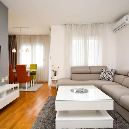 Apartment Comfort Art Zone